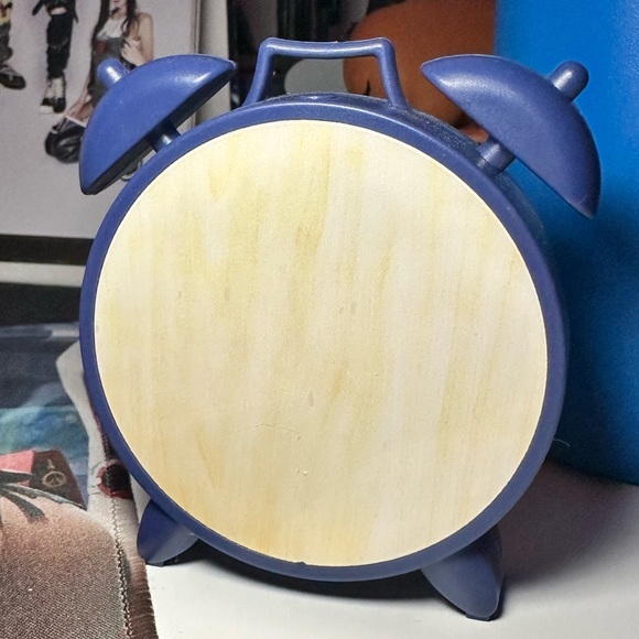 Small Desk Clock - Picture 3 of 6